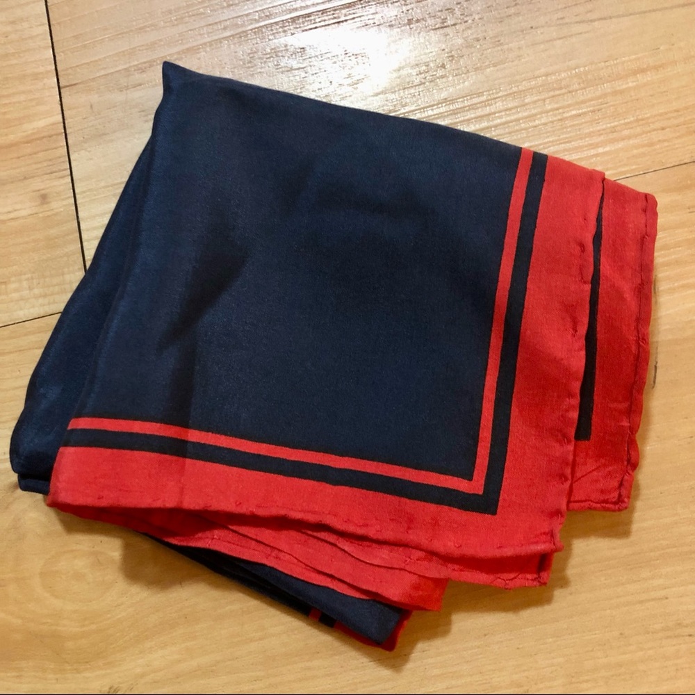 Gucci Vintage 1970s Silk Scarf Navy Blue and Red - Picture 6 of 13